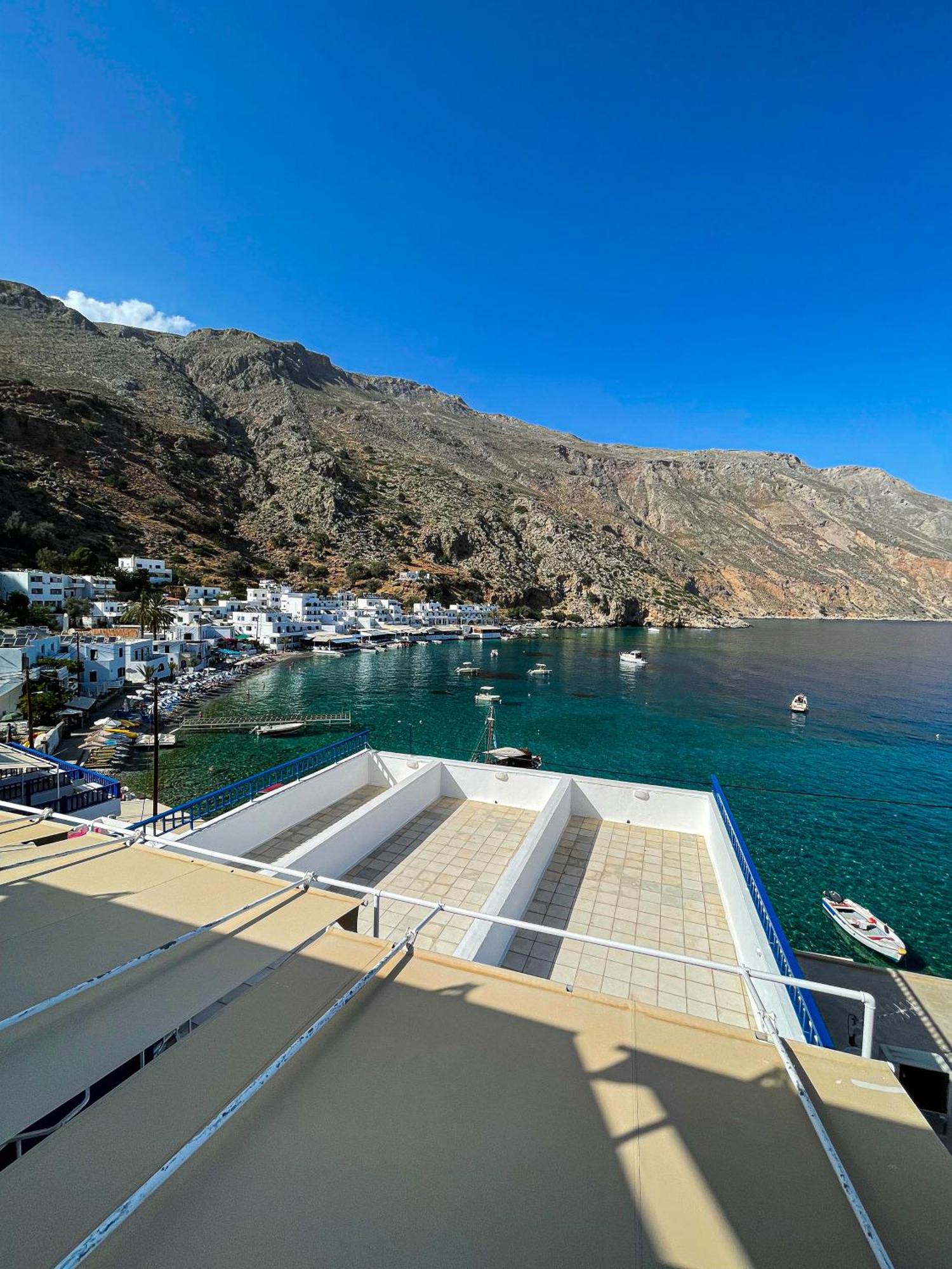 The Blue House Hotel Loutro Eksteriør billede