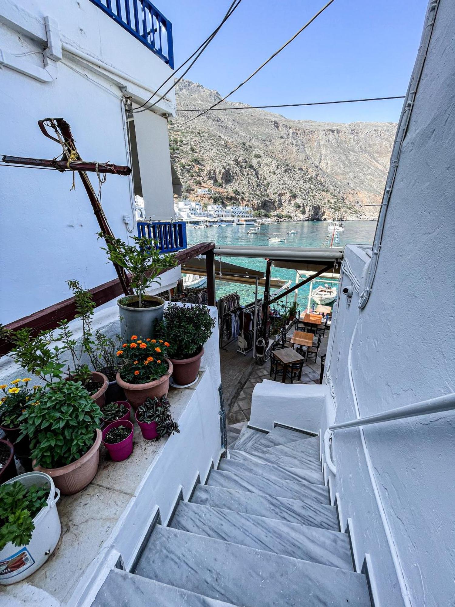 The Blue House Hotel Loutro Eksteriør billede