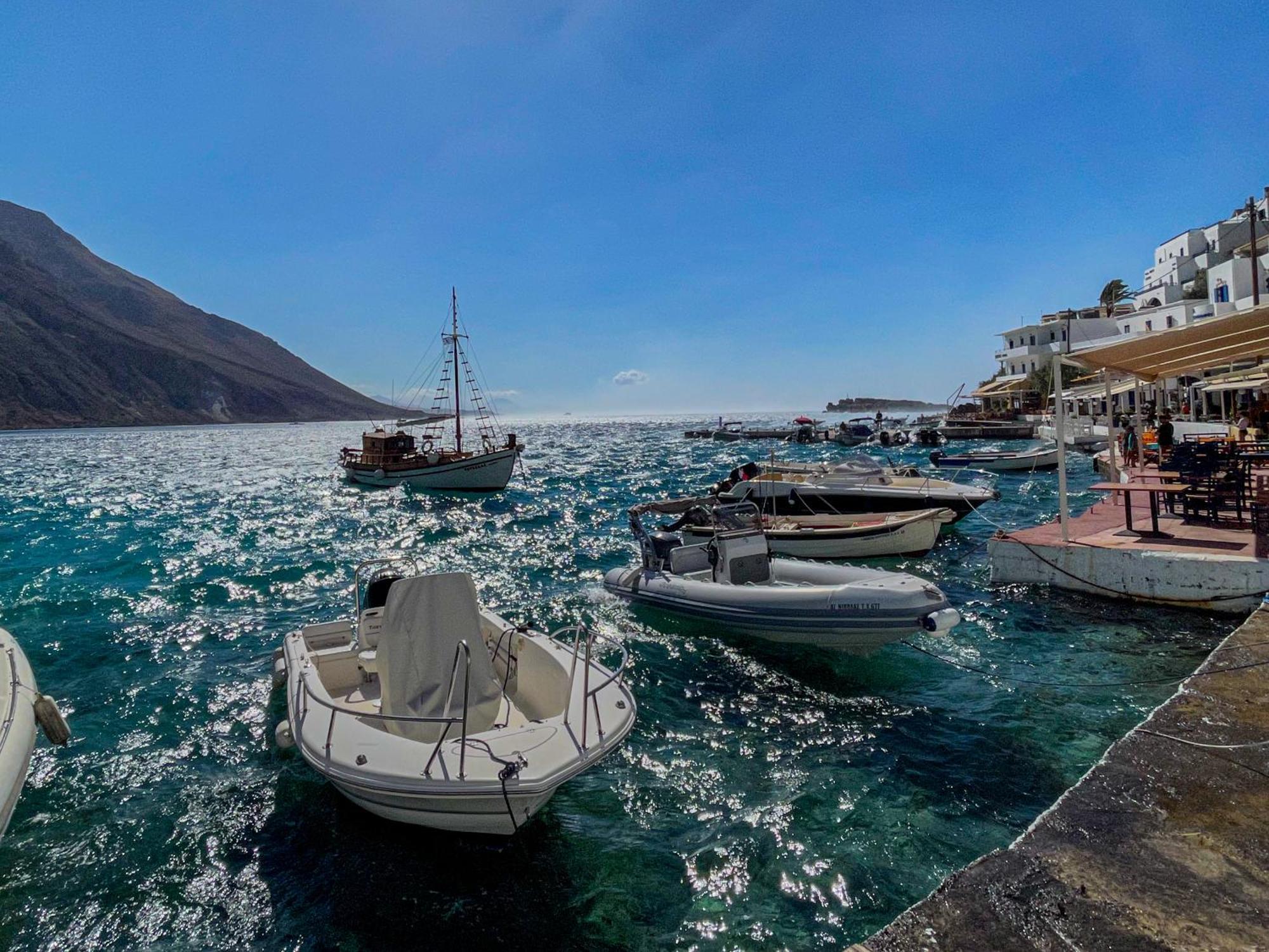 The Blue House Hotel Loutro Eksteriør billede